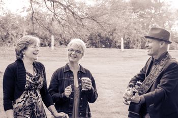 Churchville Park (Mary Bennet, Sherry O'Connor, George Scott) at Alliston Music in the Park, Credit: Jason LaPrade
