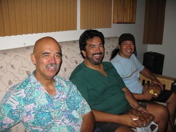 Sitting in comfort - Kumu Kelli'i Tua'a, David Kauahikaua, and Halemanu. 6/09
