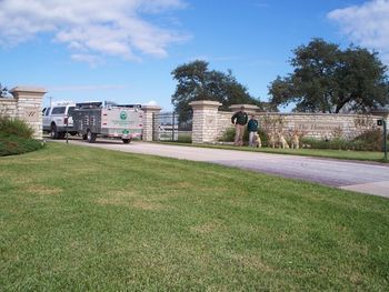 We were blessed to be the guest of Rose and Royce Witte of the Homestead Ranch in Giddings, TX during the 2 weeks of the 2009 Master National Event. They are a great couple and Texas should be very proud to have them serve as ambassadors. We also got to train with Ron Beck of Hunter's Trace Kennels (Wyoming), Katie and Tom Quarles of Autumn Retrievers (Washington State), James and Dorothy Lowery, Michelle Love, Steve, Dan, Drew, Dr. Christine, Jean and Tony from all over the rest of the U.S. We brought back a lot of great memories and friendships that will last a lifetime.
