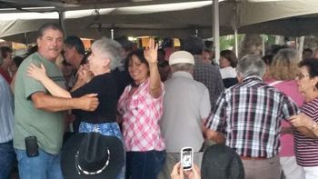 Joe and Paula dancing away!
