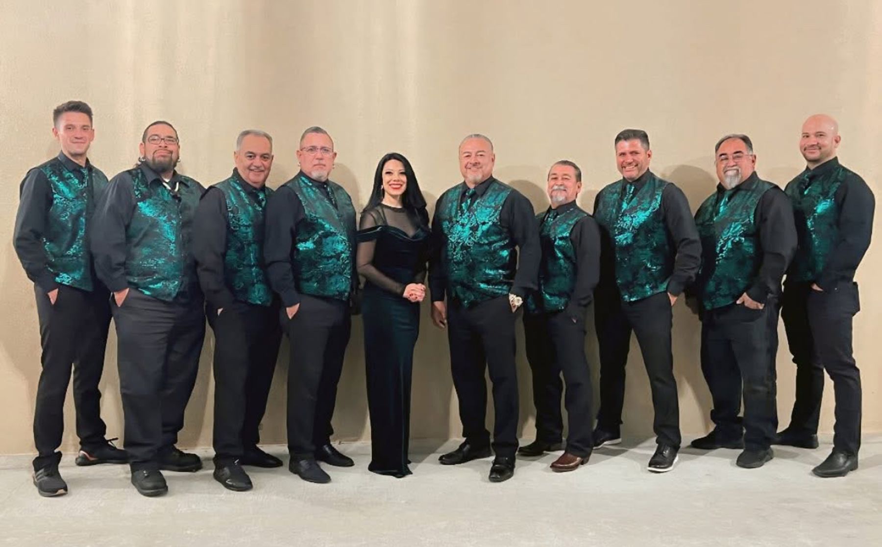 La Tracionera by Black Pearl Band NM