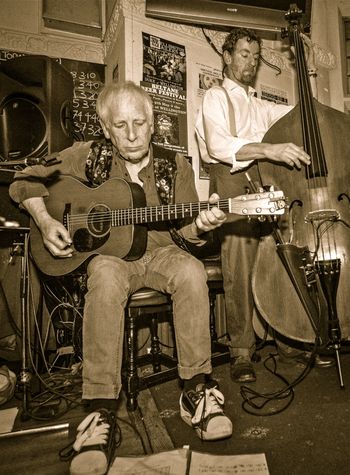 Phil Gravett on guitar & Mike Comber on double bass
