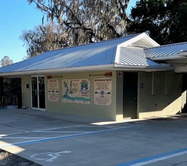 Rainbow River Canoe, Kayak, & Pontoon Boat Rentals Dunnellon, FL