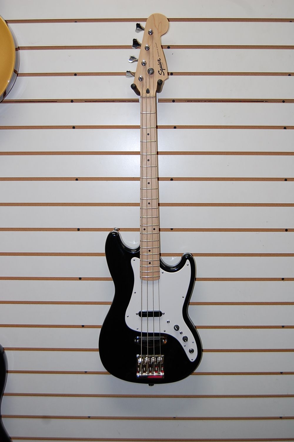 NJ Guitar and Bass Center - Short Scale Basses