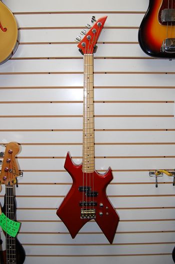 NJ Guitar and Bass Center - 4 String Basses