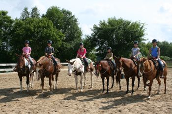 The kids line up their horses "show style" for pictures!! Pick your favorite one :)
