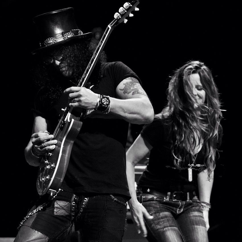 Slash / Shari
