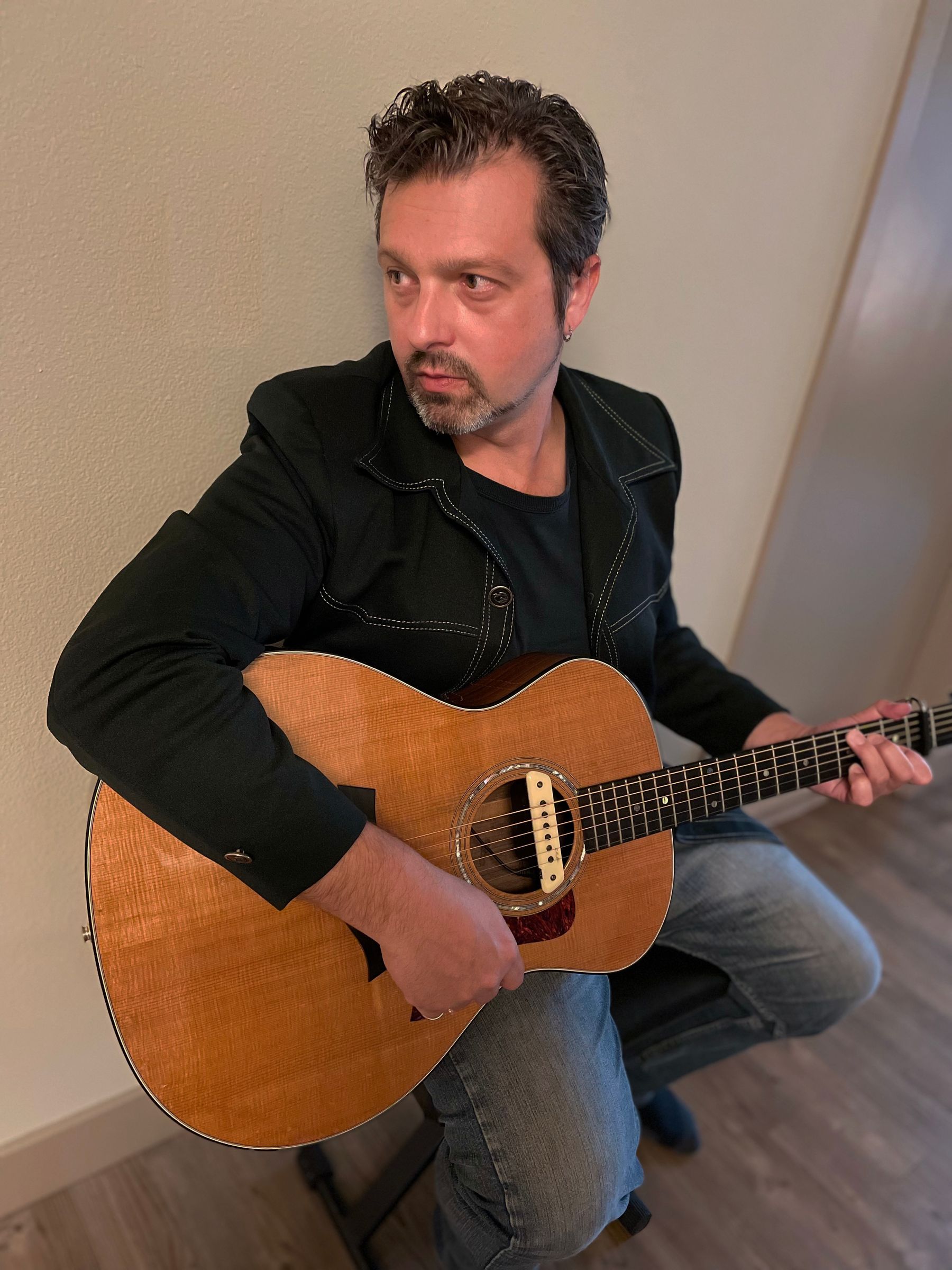 Home [chrisjamessongs.com]