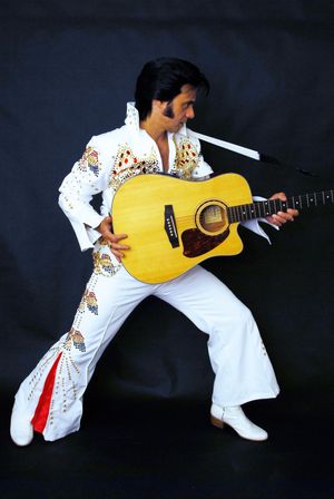 Elvis tribute artist rocks Angelus Senior Living in Manitowoc