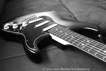 Fender Highway 1 Stratocaster
