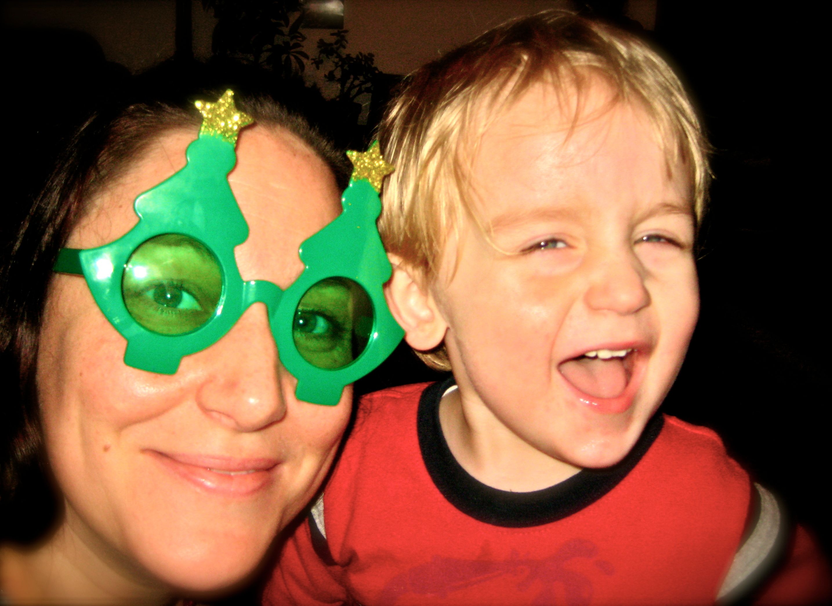 Tinsel, trees, & trash-bins a Ho-Ho-Holiday romp