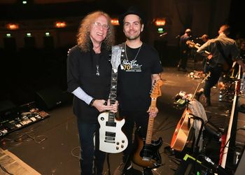 Quist (Jacob Quistgaard) at soundcheck with Waddy Wachtel, 2015
