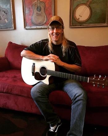 Pickin on Nashvilles Music Row
