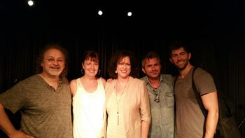 In the round at Douglas Corner, Nashville, with Don Henry, Drew Womack and Paul Sikes.
