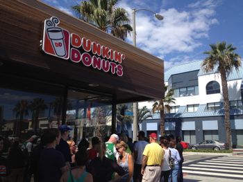 Santa Monica Dunks on opening weekend
