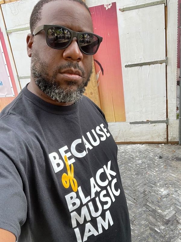 Our friend and Grammy award winner Robert Glasper wearing one of our shirts in support of this very important conversation. 