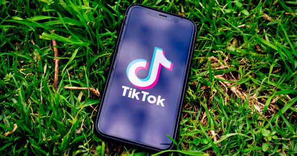 How to write songs 'with fans' on Tik Tok