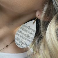 Desert Song earrings (white wash)