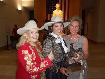 Western Recording Artists Lynn Anderson & Juni Fisher with Eli & her Wrangler
