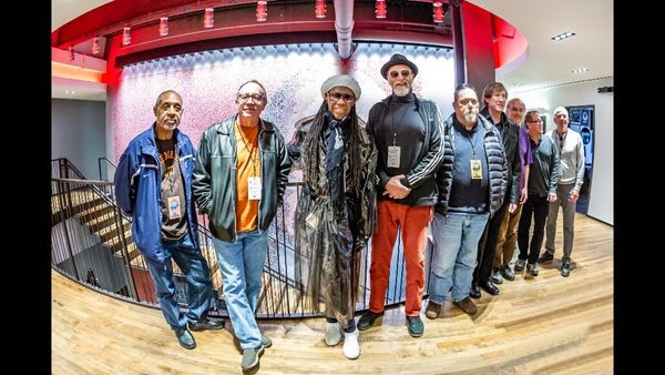 Extreme Heat spent the day in the studio with Icon Nile Rodgers at Atlantic Records before heading over to the famous Cutting Room to perform. L-R; James Fenner, Mike Barnes, Nile Rodgers, Bruce Spelman, Neil Pederson, Brad Taylor, Eddie Cantu, Scott Brenner and Ken Mills