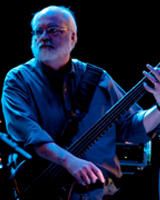 Paul Simonsen, Bass
