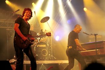 Rich and Marcel Singor live at HuntenPop Festival, Holland, photo by Joseph Voncken
