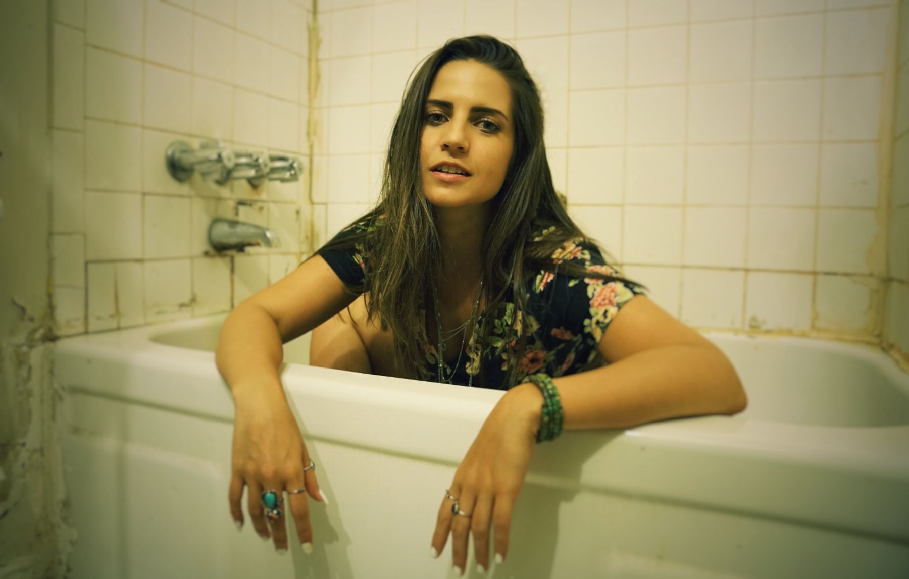Kate Vargas - Video