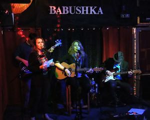 Download Marisa's brand new recording, Live at Babushka, <br />  or sign up to her mailing list and get it free!
