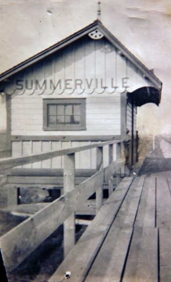 Summerville CPR (CVR), looking east in 1907. Built ca 1878 East side of Browns Line, south of Dundas. EHS
