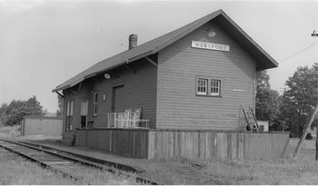 Westport CNR 1952 APC
