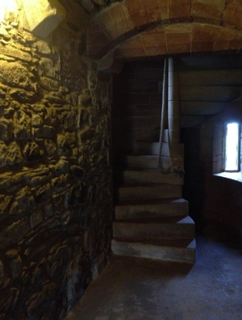 03-Rothesay Castle 09 spiral staircase
