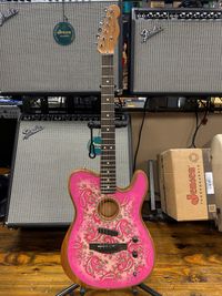 Fender Limited Edition Acoustasonic Telecaster - Pink Paisley