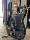 Fender Duff McKagan Deluxe Precision Bass - Black