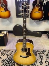 Taylor 818e Grand Orchestra Acoustic Guitar