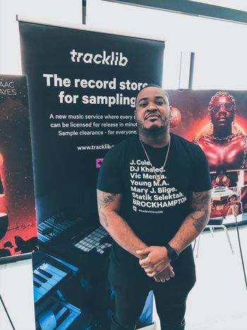 Honored to rep Tracklib showing upcoming producers how to sample!
