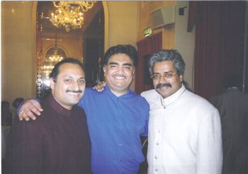 With Colonial Cousins ( Lezlie Lewis & Hariharan)
