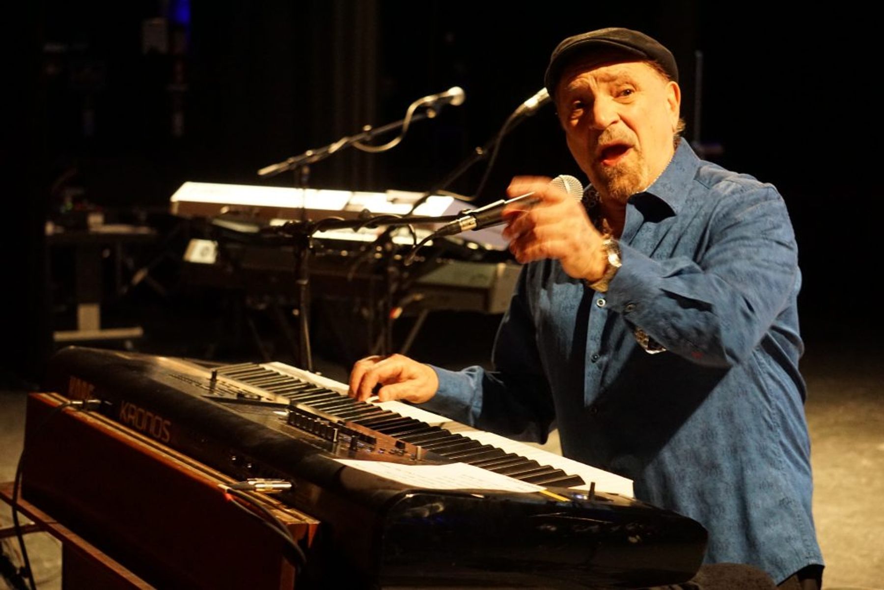 Felix Cavaliere Gallery