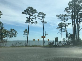 That drive spits you right out onto the gulf. This is where cell phone service starts again : )
