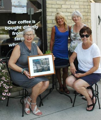 Carolynne Griffith, Egg Farmers of Ontario Sponsor with Kim, Sharron & Marcia with Artwork Egg Photo gift by Candy McManiman
