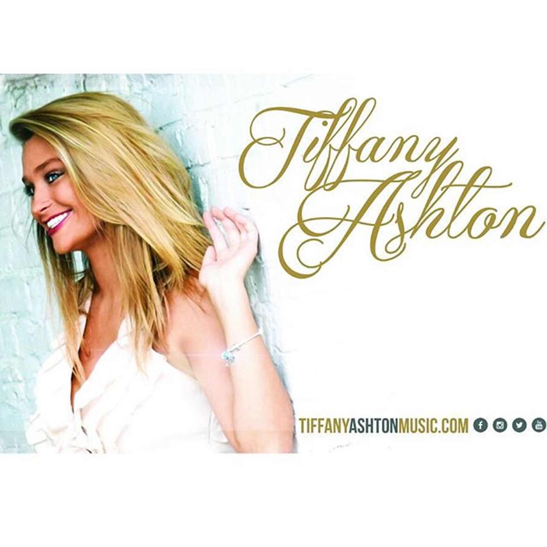 Tiffany Ashton - Photos