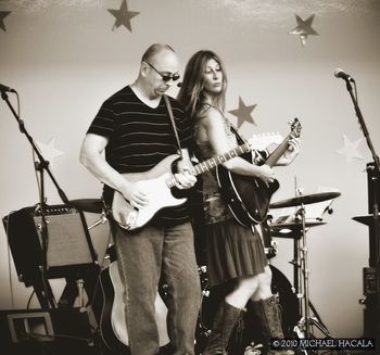 Jamming with Pete Peltier.
