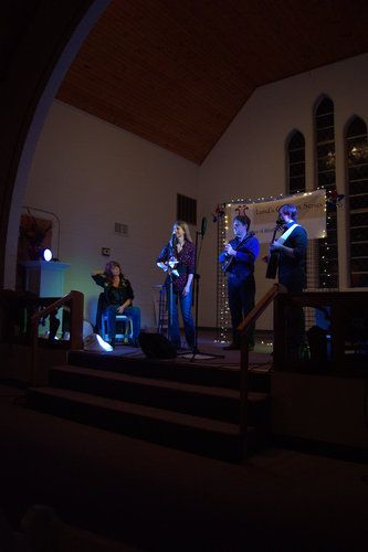 Julane played with the Raven Road Band for a concert on March 14 for her concert series at the Art Sanctuary of Indiana.
