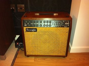 "MESA BOOGIE" Mk 4 with wicker grill and hardwood cabinet . . . Very Rare !!
