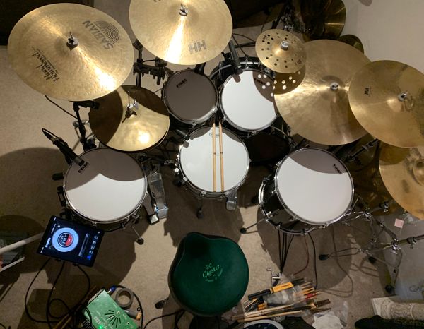 Yamaha Drums & Sabian Cymbals all into 12 channels of Presonus Studio One ready for recording just what YOU need for your tunes. 