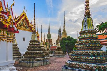 Chedis of Wat Pho
