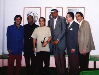 El jurado (de izquierda a derecha): Jorge Pardo, Gonzalo Rubalcaba, Chucho Valdés, Bobby Sanabria y Dave Valentin (La Habana, 2002).
