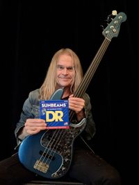 Tony Franklin's Mojo-Infused Bass Strings played on his Fender Signature ‘Baby Blue’ Fretless