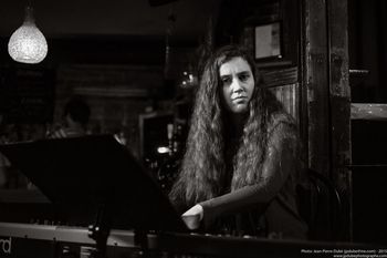 Lara Driscoll (piano), Rachel Therrien's Série Compositeurs Jazz, Montreal Jazz Festival, Bleury Bar et Vinyle, Jean Pierre Dube (photo)
