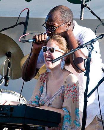 Brandon T. Washington (vocals), Lara Driscoll (keyboard), Beat Kitchen at Sweet Corn Festival, Urbana, IL
