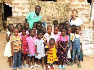 You are supporting 8 kindergartens from Bissau buying one of this items

Estará a apoiar 8 jardins de infância ao adquirir um dos artigos desta loja